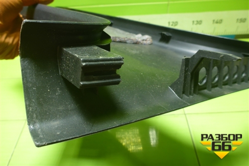 Обшивка стойки центральная нижняя правая (8E0867240A) для Audi A4 (В7) с 2004-2009г (А4)