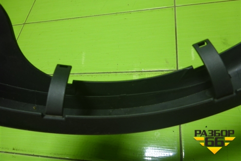 Накладка внутренняя (петли крышки багажника левая) (A2048210189) для Mercedes Benz C-Klass W204 с 2007-2014г (Ц)