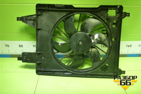 Вентилятор охлаждения радиатора для Renault Megane 2 с 2002-2009г (Меган)