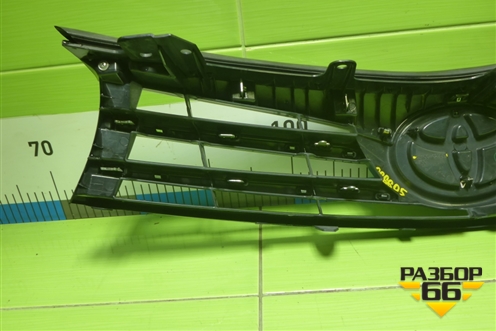 Решетка радиатора (5310002750) для Toyota Corolla (E18) с 2012-2019г (Королла 180)