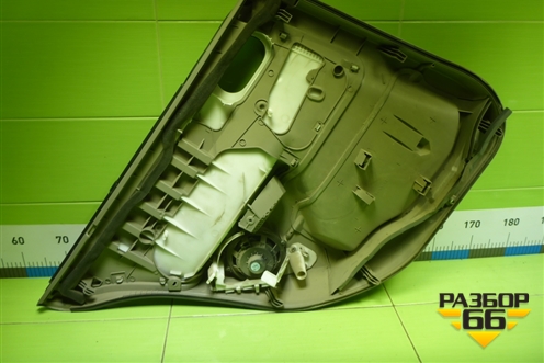 Обшивка двери задней правой под электрику (со шторкой седан) (156016641) для Renault Megane 2 с 2002-2009г (Меган)