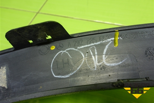 Накладка переднего крыла левого (A2928856522) для Mercedes Benz GLE-Klass (купе) C292 с 2015г (ГЛЕ)