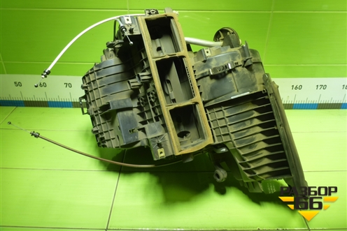Корпус отопителя (8200283473) для Renault Megane 2 с 2002-2009г (Меган)