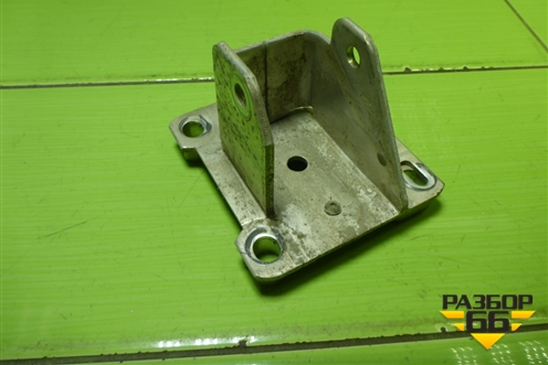 Усилитель заднего бампера левый (8200010163) для Renault Megane 2 с 2002-2009г (Меган)