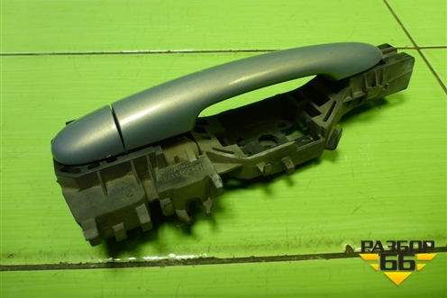 Ручка наружная двери задней левой (8200028464) для Renault Megane 2 с 2002-2009г (Меган)