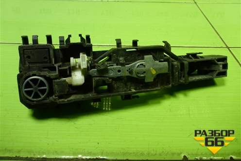 Ручка наружная двери передней правой (8200028464) для Renault Megane 2 с 2002-2009г (Меган)