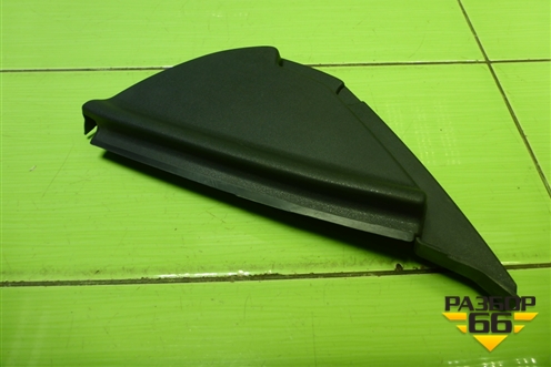 Накладка на торпедо (боковая левая) (8200079070) для Renault Megane 2 с 2002-2009г (Меган)