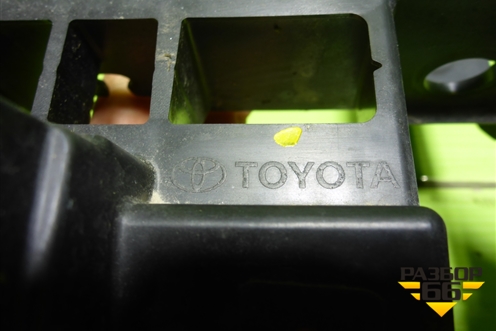 Кронштейн переднего бампера центральный (5252160240) для Toyota Land Cruiser Prado(250) с 2023-2025г (Ленд Крузер Прадо)