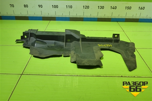 Дефлектор радиатора правый (4L0121284) для Audi Q7 c 2005-2015г (Ку 7)