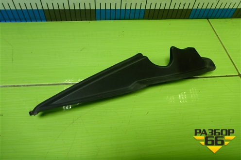 Молдинг лобового стекла левый (нижний) (8200100590) для Renault Megane 2 с 2002-2009г (Меган)