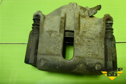 Суппорт передний левый для Renault Megane 2 с 2002-2009г (Меган)