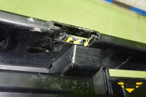 Решетка в передний бампер центральная (A2238852001) для Mercedes Benz S-Klass W223 с 2020г (С)