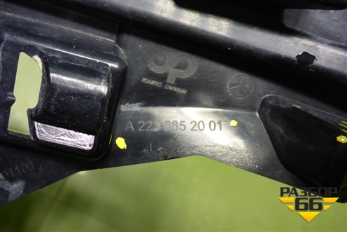 Решетка в передний бампер центральная (A2238852001) для Mercedes Benz S-Klass W223 с 2020г (С)