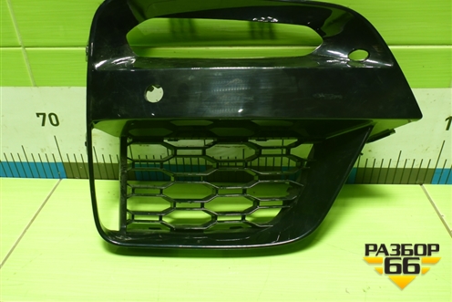 Решетка в передний бампер правая (М-серия) (8064312) для BMW X3 G01 с 2017г (Х3 Г01)