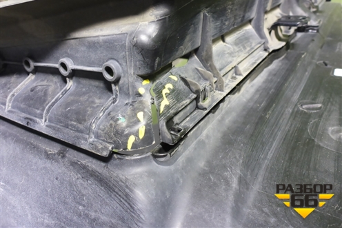 Воздуховод радиатора (517418779815) для BMW X1 F48 с 2014г (Х1 Ф48)