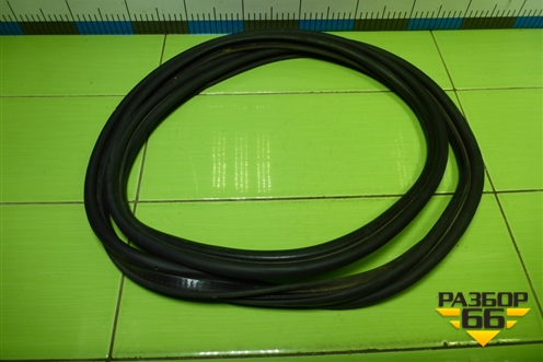 Уплотнитель багажника (седан) для Renault Megane 2 с 2002-2009г (Меган)