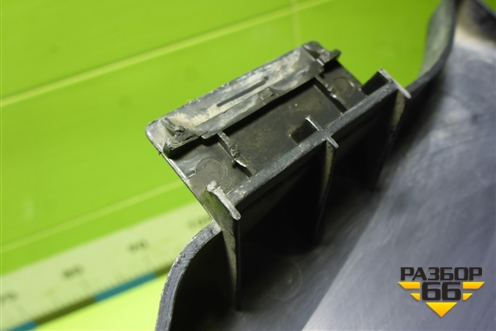 Накладка декоративная на переднюю панель (4M5116613AC) для Ford Focus 2 с 2005-2008г (Фокус)