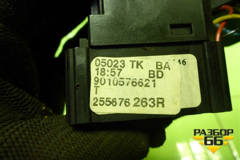 Переключатель поворотов (255676263R) для Renault Logan с 2004-2015г (Логан)
