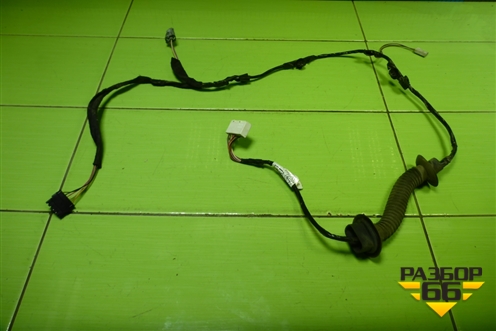 Проводка двери передней левой (241257044R) для Renault Logan с 2004-2015г (Логан)