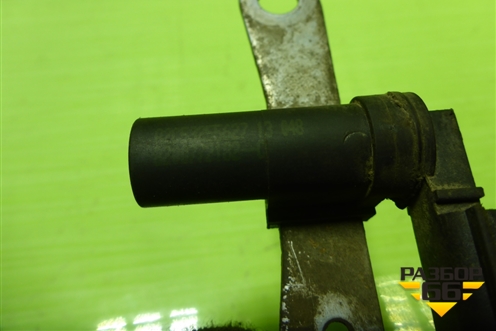 Датчик положения коленвала (1.6л K7M710) (8200772182) для Renault Logan с 2004-2015г (Логан)