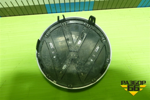 Эмблема в решетку радиатора (5H0853601) для Volkswagen Polo с 2020г (Поло)