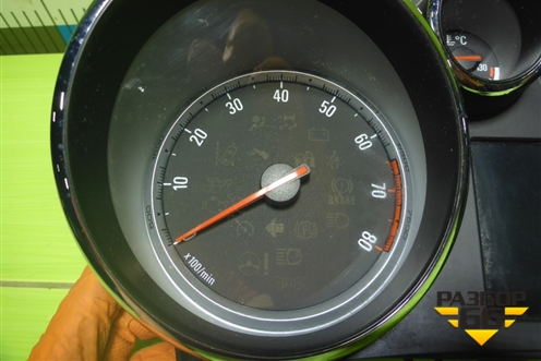 Щиток приборов (в милях) (13338437) для Opel Astra J с 2009г (Астра Джей)