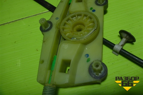 Стеклоподъёмник электрический задний правый (без моторчика) (4L0839462A) для Audi Q7 c 2005-2015г (Ку 7)