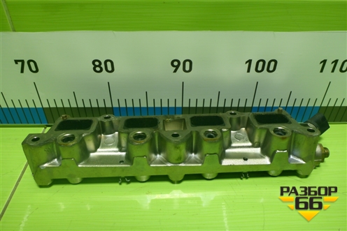 Рейка топливная рампа (1.4л CAXA) для Skoda Yeti с 2009г (Етти)