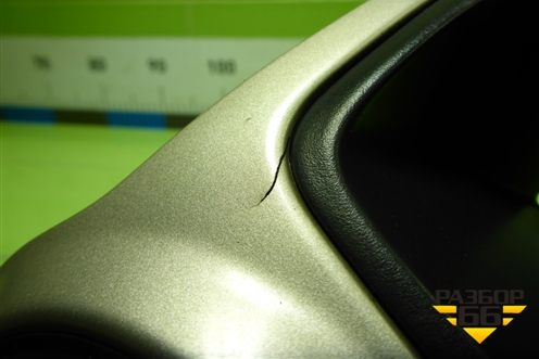 Накладка на торпедо (центральная) (13205164) для Opel Corsa D с 2006-2014г (Корса Д)