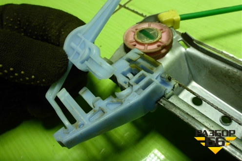 Стеклоподъёмник электрический передний левый (3-х дверный кузов) (13269605) для Opel Corsa D с 2006-2014г (Корса Д)