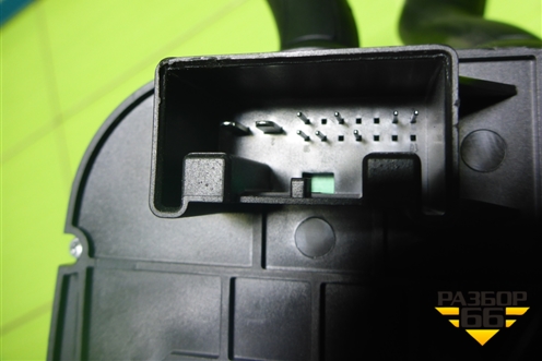 Переключатель подрулевой в сборе для Audi A4 (В7) с 2004-2009г (А4)