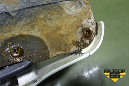 Угол кабины левый (64315301037000) для MAZ 5440