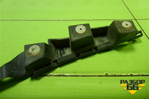 Кронштейн заднего бампера левый (13179903) для Opel Corsa D с 2006-2014г (Корса Д)