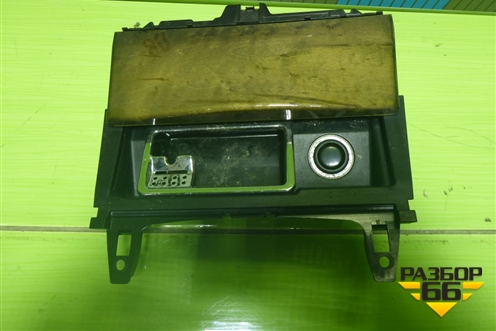 Пепельница передняя (A2046800179) для Mercedes Benz C-Klass W204 с 2007-2014г (Ц)