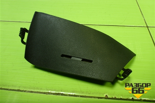 Накладка внутренняя (слева у торпедо) (13196698) для Opel Corsa D с 2006-2014г (Корса Д)