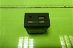 Разъём (AUX, USB) (961201R300RY) для Hyundai Solaris с 2010-2016г (Солярис)