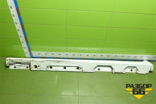 Накладка на порог наружная левая (7585206360) для Toyota Camry V70 с 2017г (Камри)