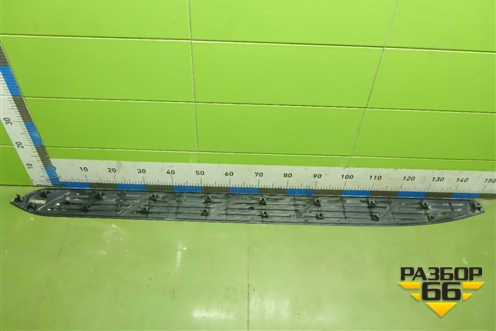 Накладка на порог наружная левая (на подножку) (5177260210) для Lexus LX-600 с 2021г (ЛХ)