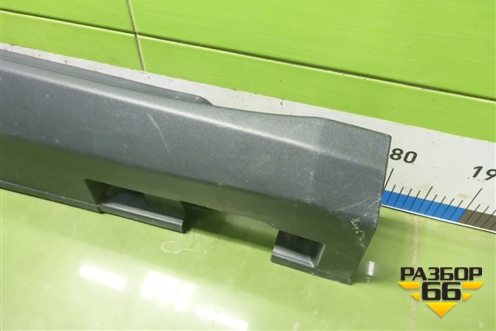 Накладка на порог наружная правая (A1646900840) для Mercedes Benz ML-Klass W164 c 2005-2011г (МЛ)