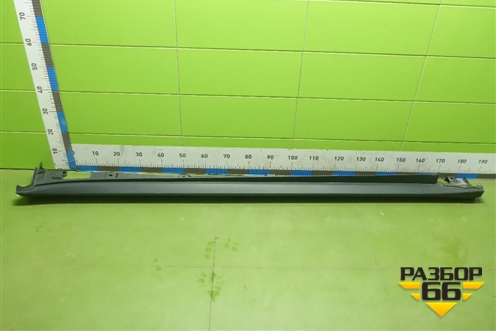 Накладка на порог наружная правая (A1646900840) для Mercedes Benz ML-Klass W164 c 2005-2011г (МЛ)