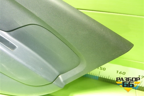 Обшивка двери задней правой под механику (809086151R) для Renault Sandero с 2013-2022г (Сандеро)