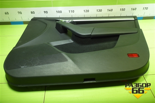 Обшивка двери передней правой под электрику (5E1867014E) для Skoda Octavia (A7) с 2013г (Октавия)