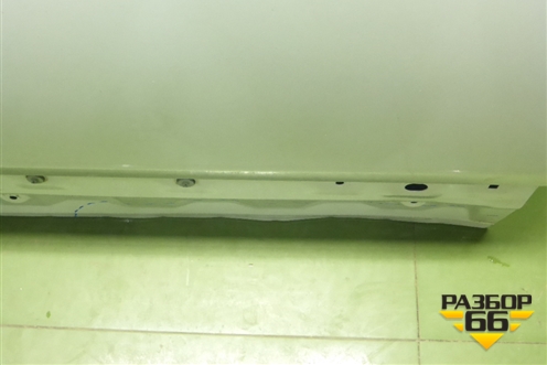 Дверь передняя левая (LR036400) для Land Rover Discovery 4 с 2009-2016г (Дискавери)