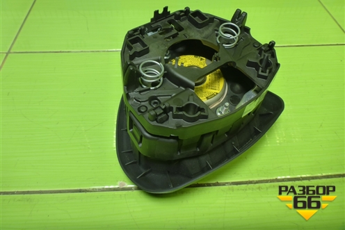 Подушка безопасности в рулевое колесо (5E0880201B) для Skoda Octavia (A7) с 2013г (Октавия)