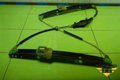 Стеклоподъёмник электрический передний правый (без моторчика) (5E0837462C) для Skoda Octavia (A7) с 2013г (Октавия)