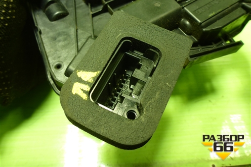 Замок двери передней правой (5E1837016) для Skoda Octavia (A7) с 2013г (Октавия)