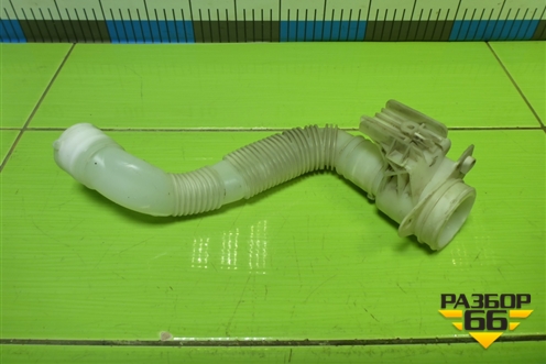 Горловина бачка омывателя лобового стекла для Skoda Octavia (A7) с 2013г (Октавия)