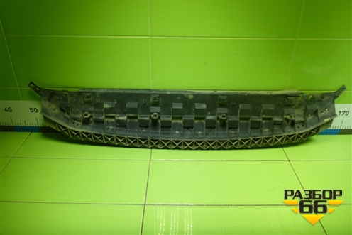 Пыльник переднего бампера центральный (5E0807611) для Skoda Octavia (A7) с 2013г (Октавия)