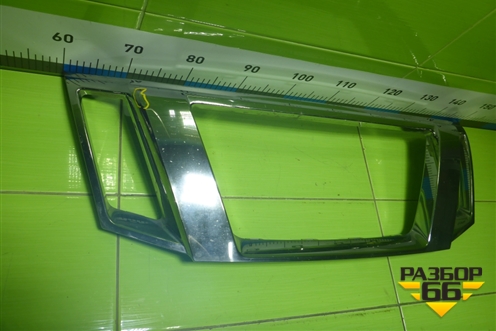 Накладка на решетку радиатора (623828836R) для Nissan Terrano с 2014г (Терано)