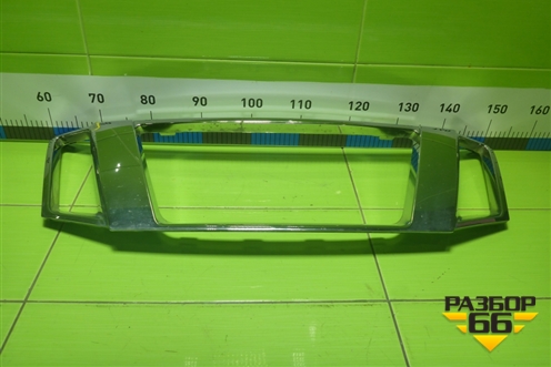 Накладка на решетку радиатора (623828836R) для Nissan Terrano с 2014г (Терано)